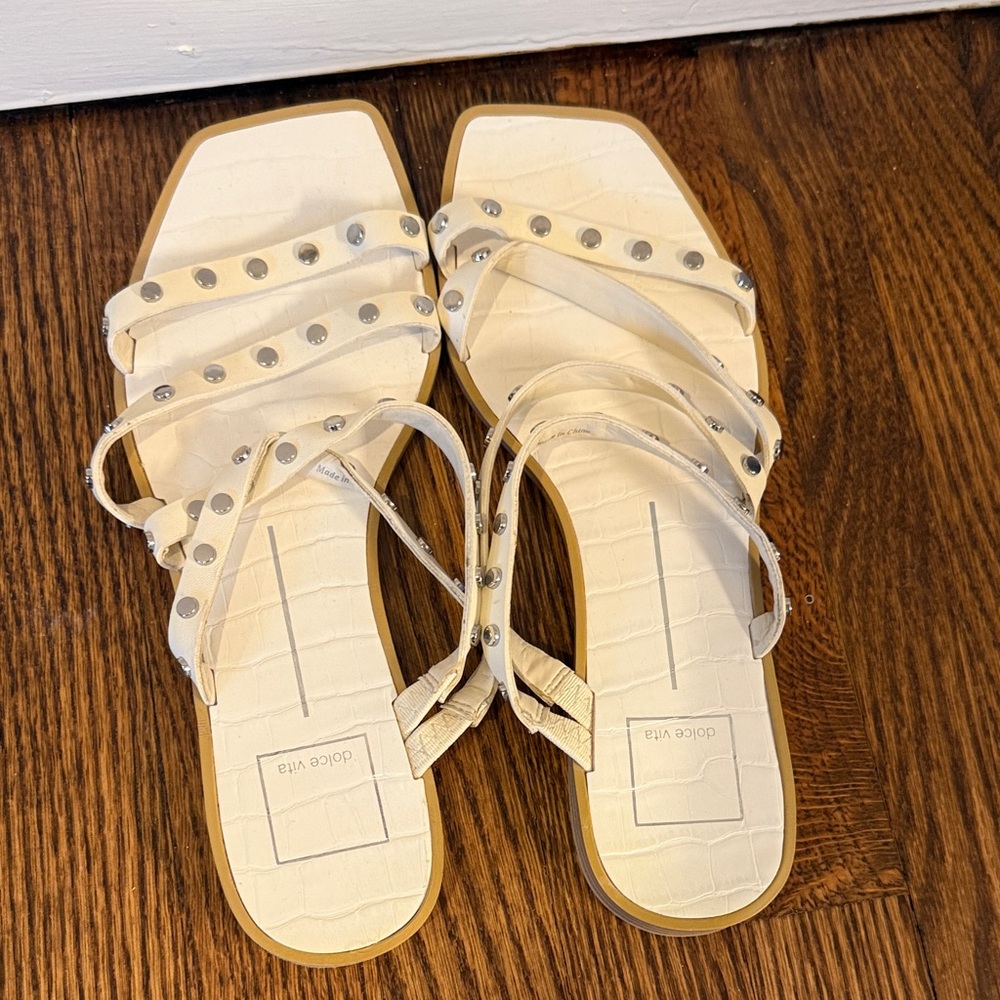 Dolce Vita Women’s White Studded Sandals Size 8.5